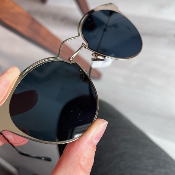 NWT Christian Dior Gold Wing Frame Sunglasses - Picture 13 of 15